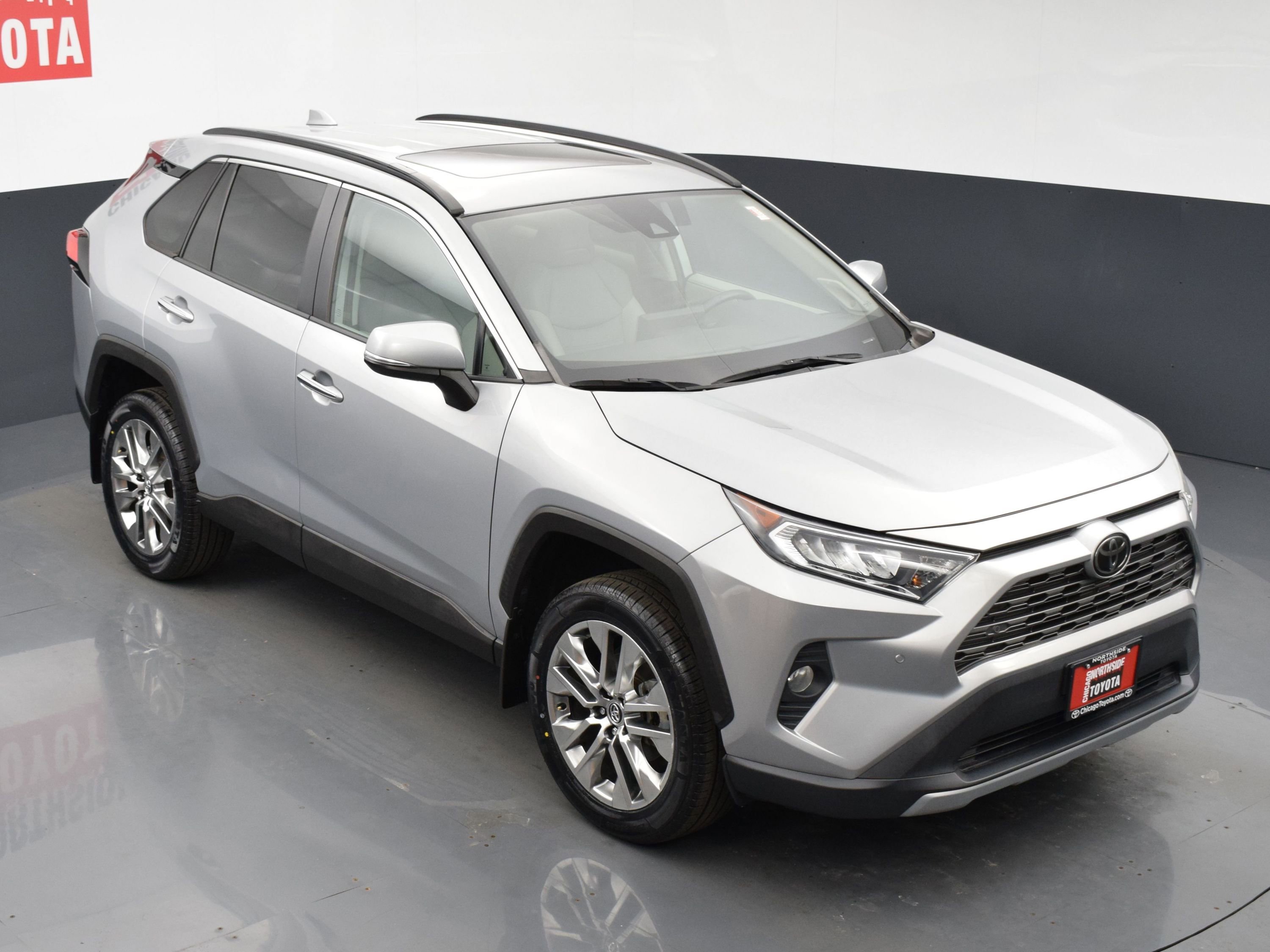 Used 2020 Toyota RAV4 Limited w/ Carpet Mat Package image 26