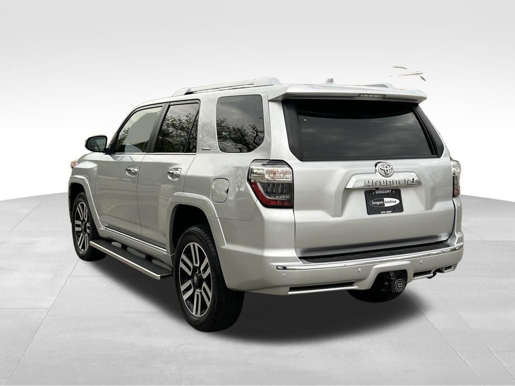 Used 2023 Toyota 4Runner Limited AWD/4WD image 10