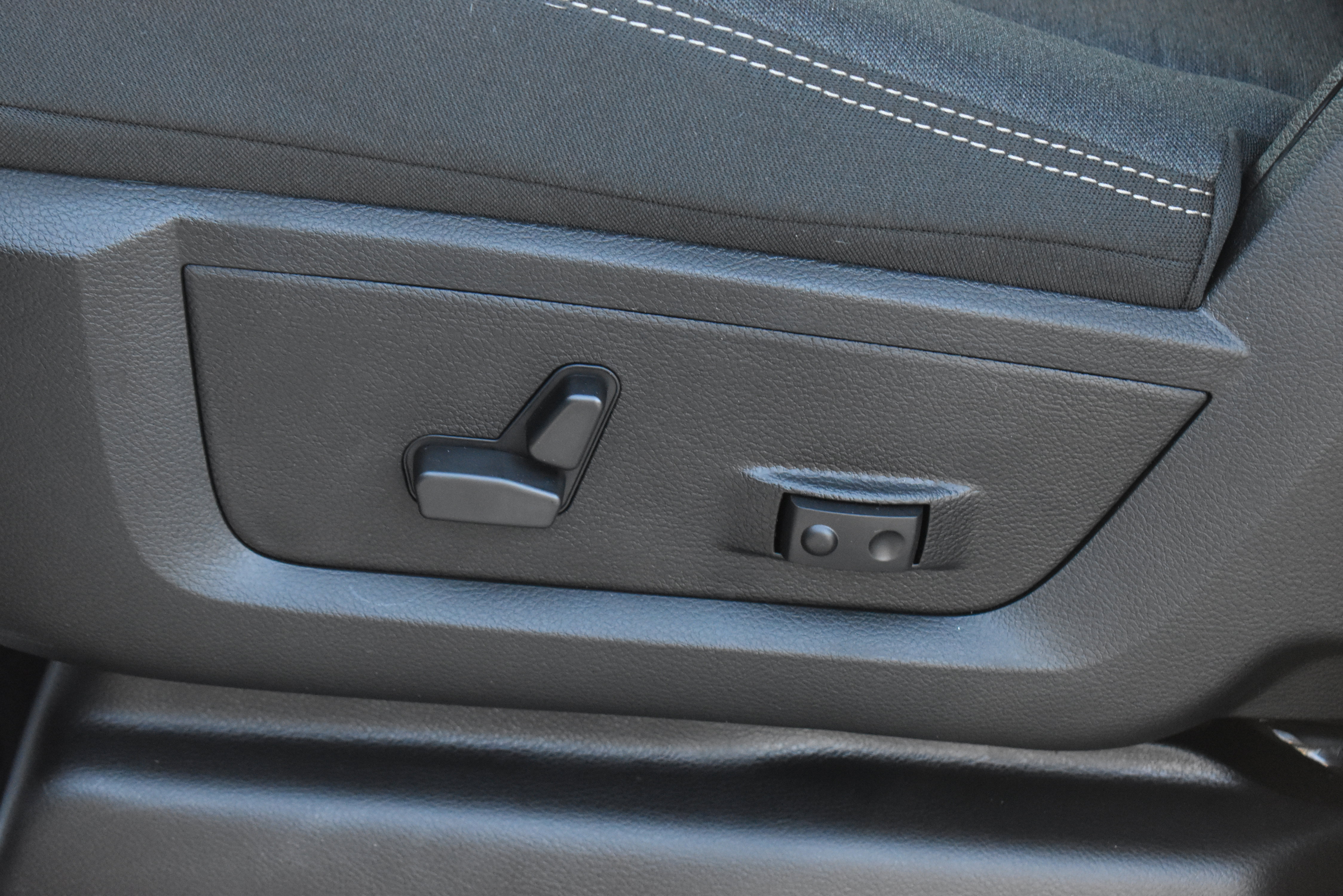 New 2026 RAM 3500 Big Horn image 17