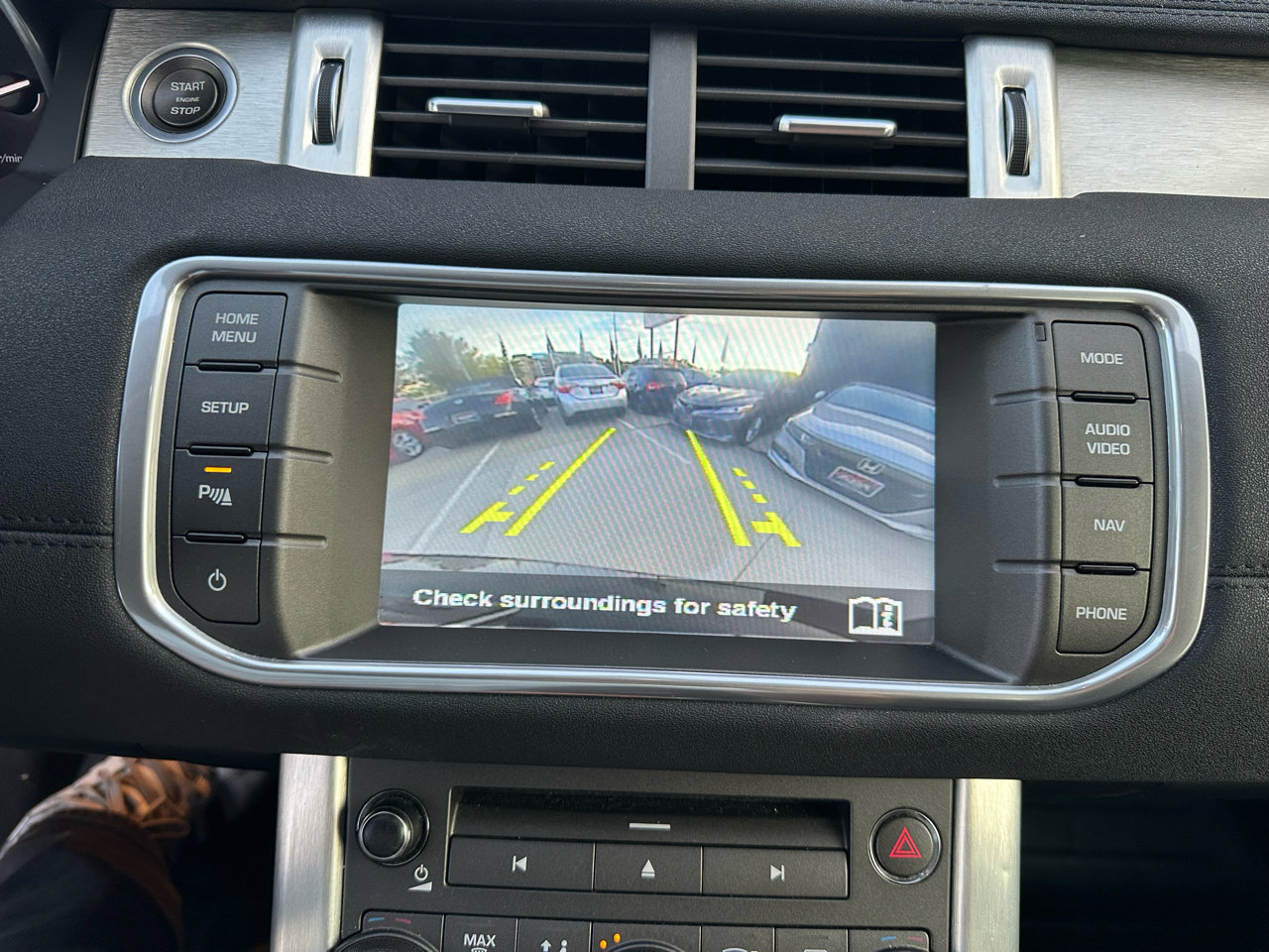 Used 2014 Land Rover Range Rover Evoque Pure image 44