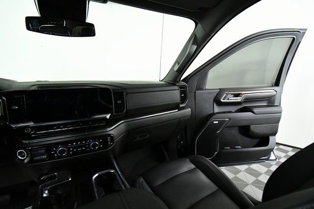 Used 2024 Chevrolet Silverado 1500 RST image 21