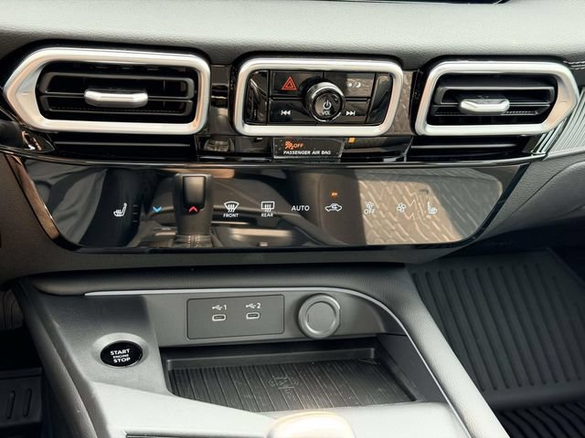 New 2026 Nissan Sentra SV w/ SV Convenience Package FWD image 22