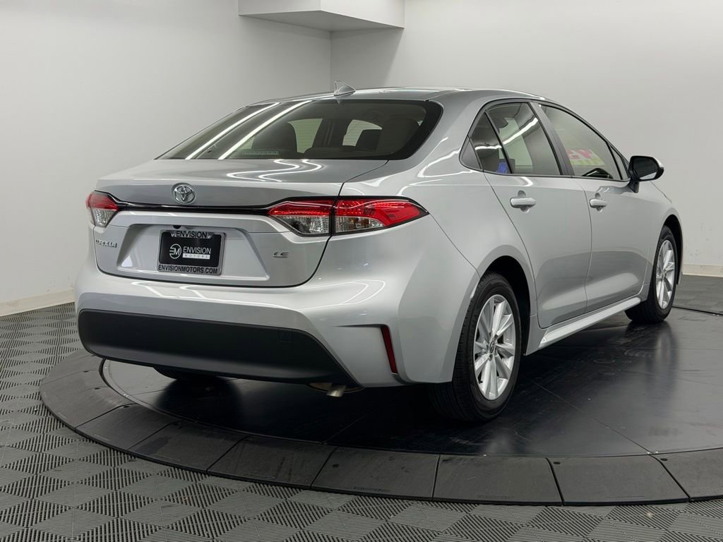 Certified 2026 Toyota Corolla LE w/ LE Premium Package FWD image 10