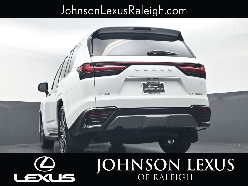 New 2026 Lexus LX 700h Luxury image 14