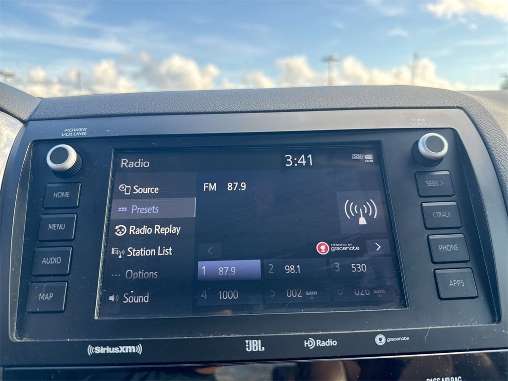 Used 2020 Toyota Sequoia Platinum image 26