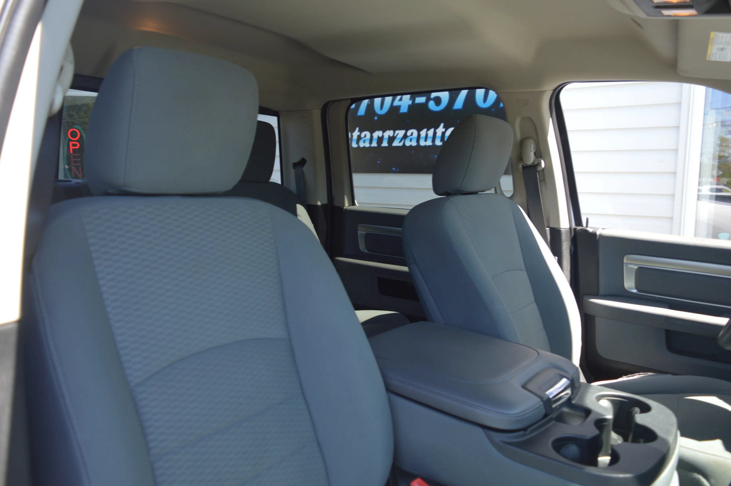 Used 2020 RAM 1500 Classic SLT RWD image 18