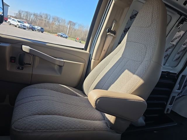 Used 2019 Chevrolet Express 2500 w/ Driver Convenience Package image 29