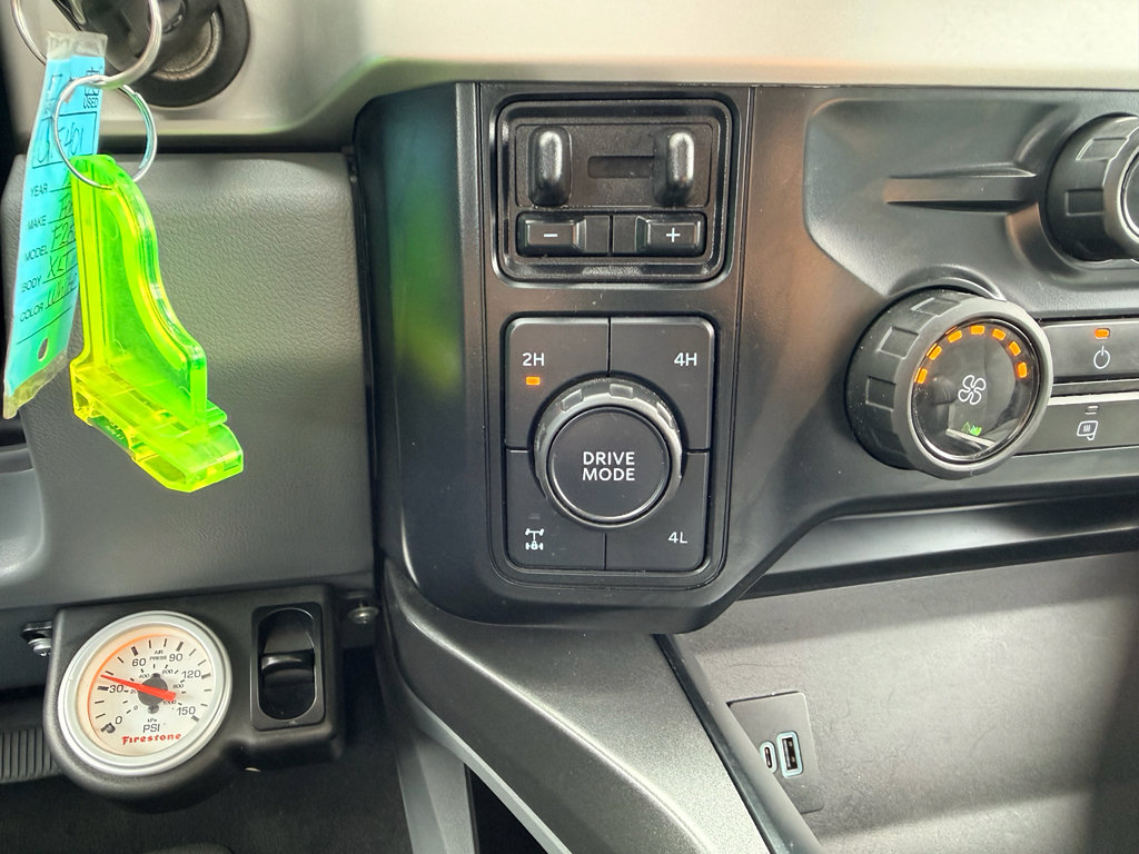 Used 2023 Ford F250 XLT w/ FX4 Off-Road Package AWD/4WD image 19