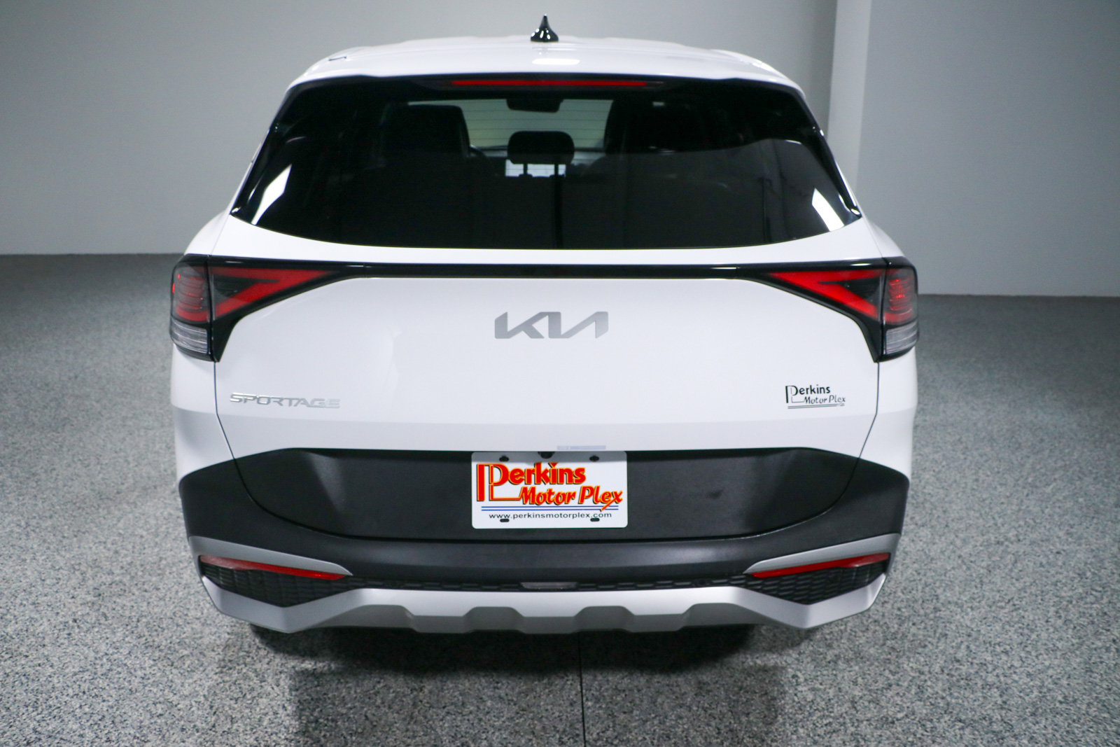 Used 2023 Kia Sportage EX FWD image 8