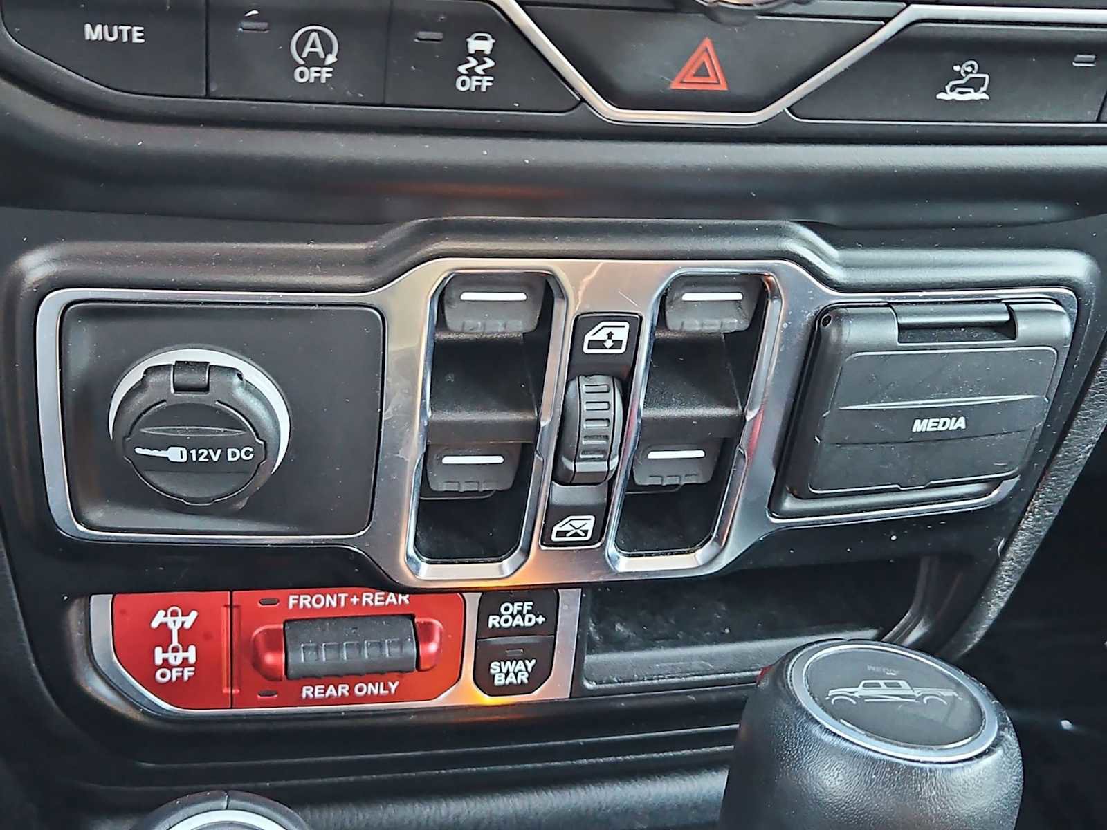 Used 2022 Jeep Gladiator Rubicon w/ LED Lighting Group image 45