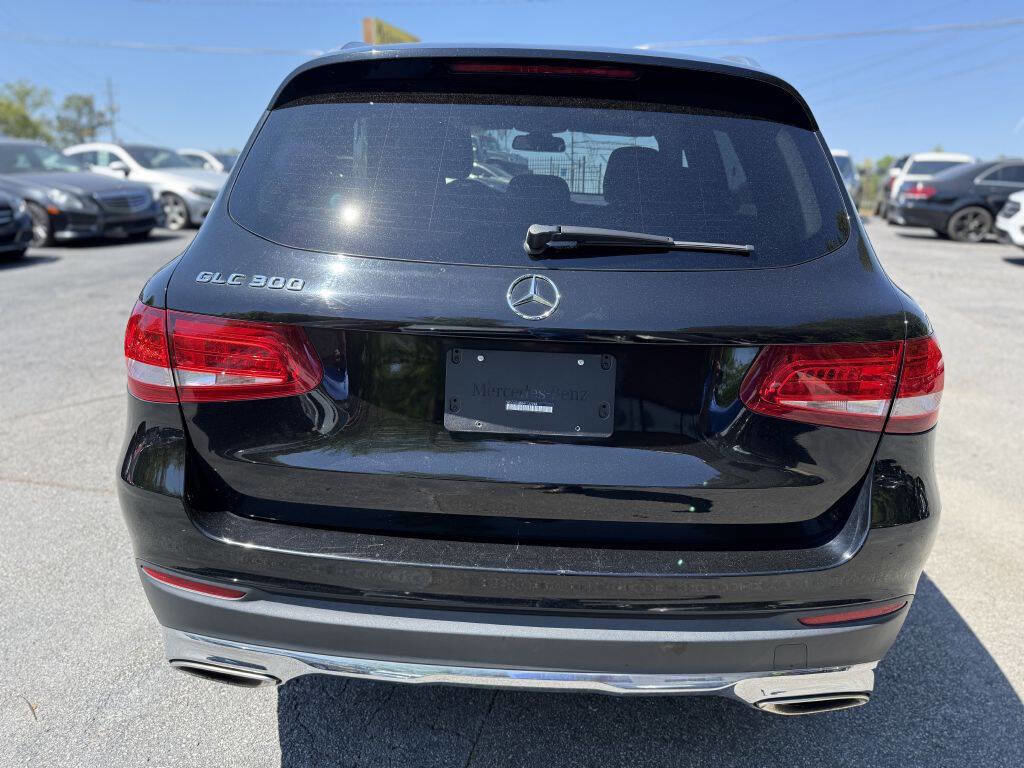 Used 2017 Mercedes-Benz GLC 300 w/ Premium 1 Package image 5