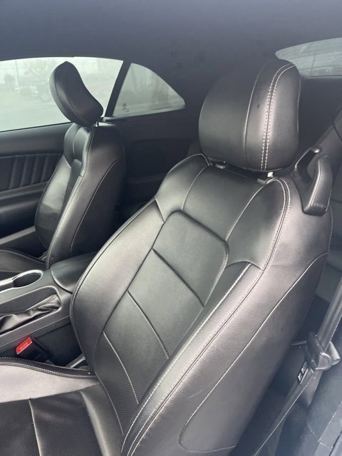 Used 2023 Ford Mustang Premium image 10