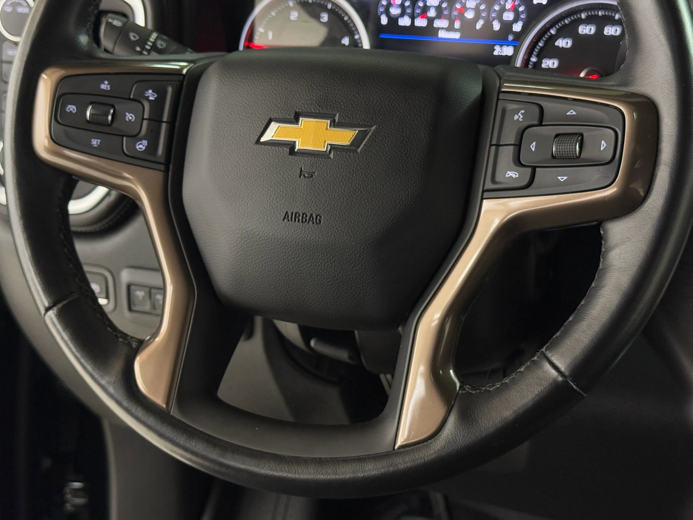 Used 2022 Chevrolet Silverado 2500 High Country w/ Technology Package image 34