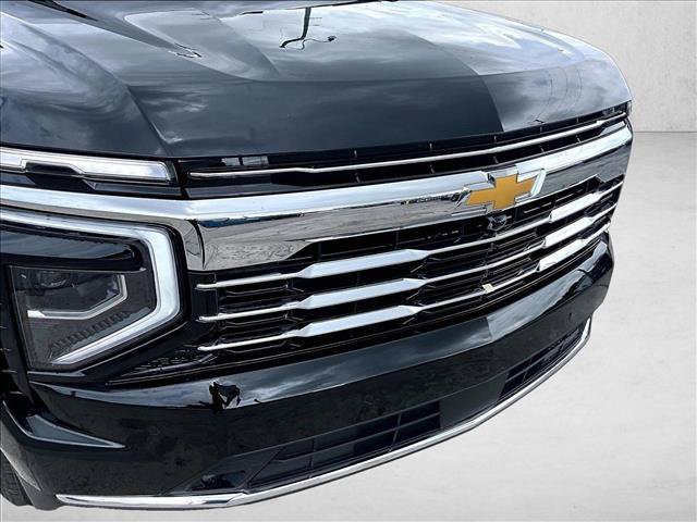 Used 2026 Chevrolet Suburban LT w/ Comfort Package RWD image 30