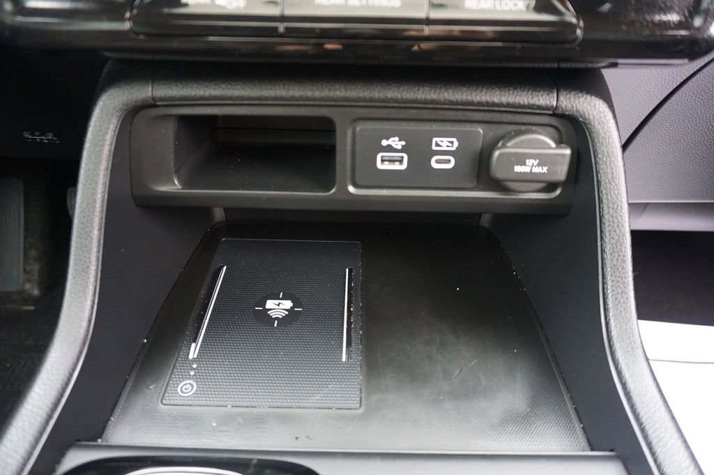 Used 2024 Honda Pilot Elite image 15