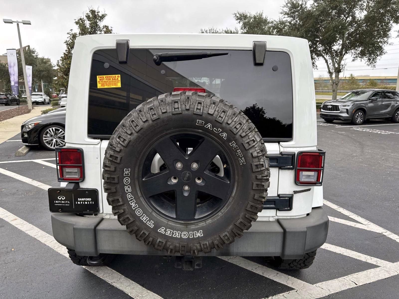 Used 2012 Jeep Wrangler Unlimited Sahara image 3