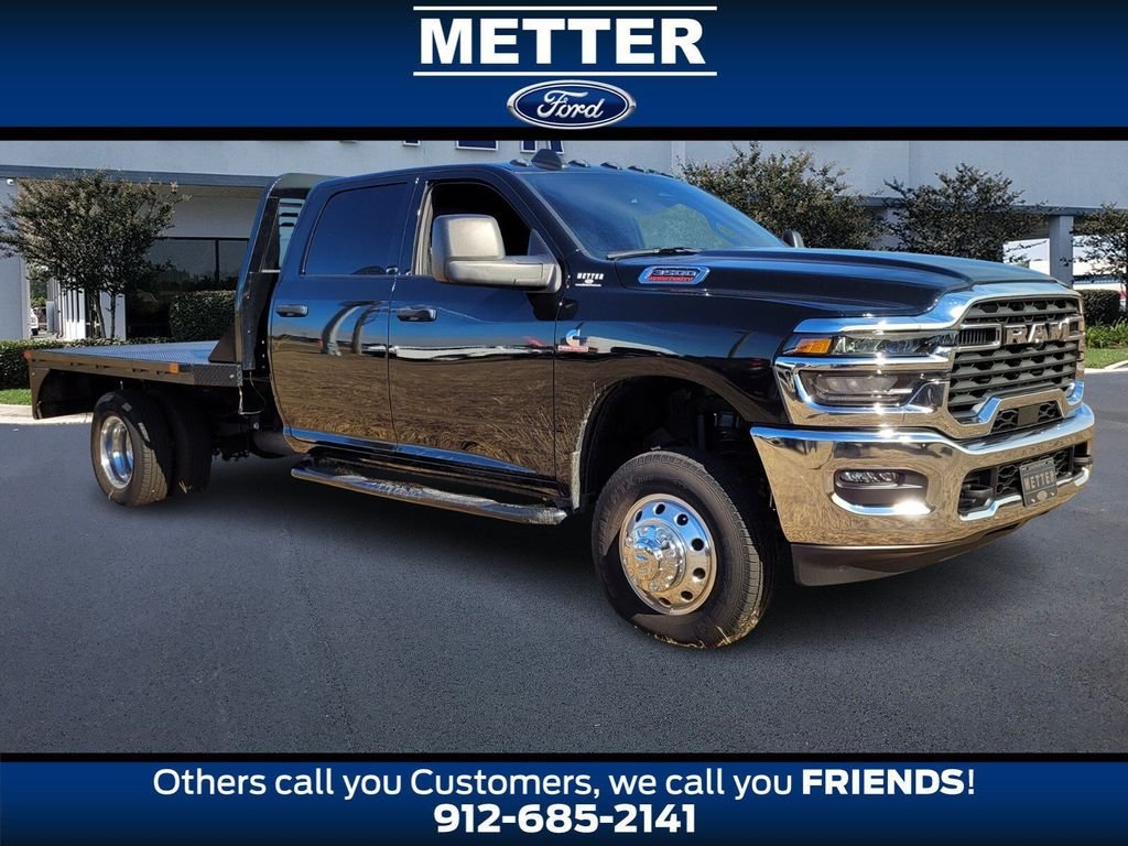 Used 2025 RAM 3500 Tradesman w/ Chrome Appearance Group AWD/4WD image 1