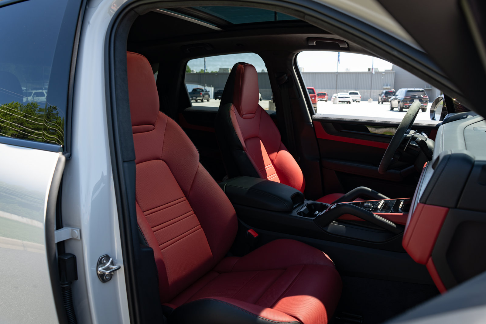 Used 2023 Porsche Cayenne GTS AWD/4WD image 47
