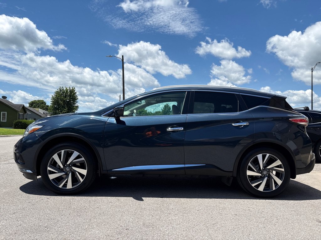Used 2017 Nissan Murano Platinum w/ Platinum Technology Package FWD image 3