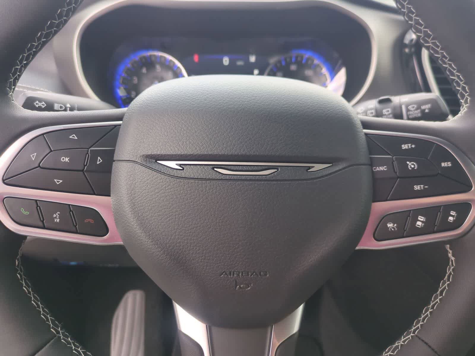New 2027 Chrysler Pacifica Select FWD image 22