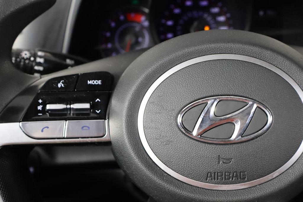Used 2022 Hyundai Elantra SEL FWD image 8