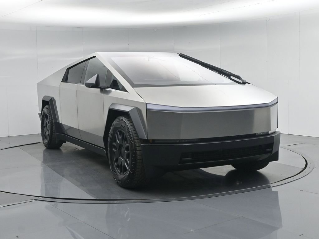 Used 2025 Tesla Cybertruck AWD Crew Cab image 54