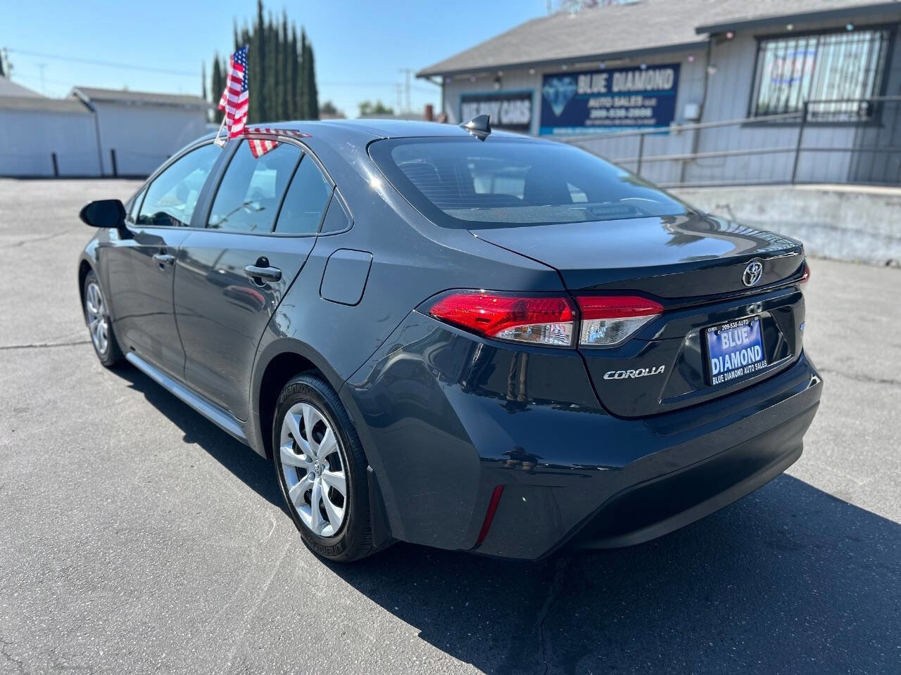 Used 2024 Toyota Corolla LE image 5