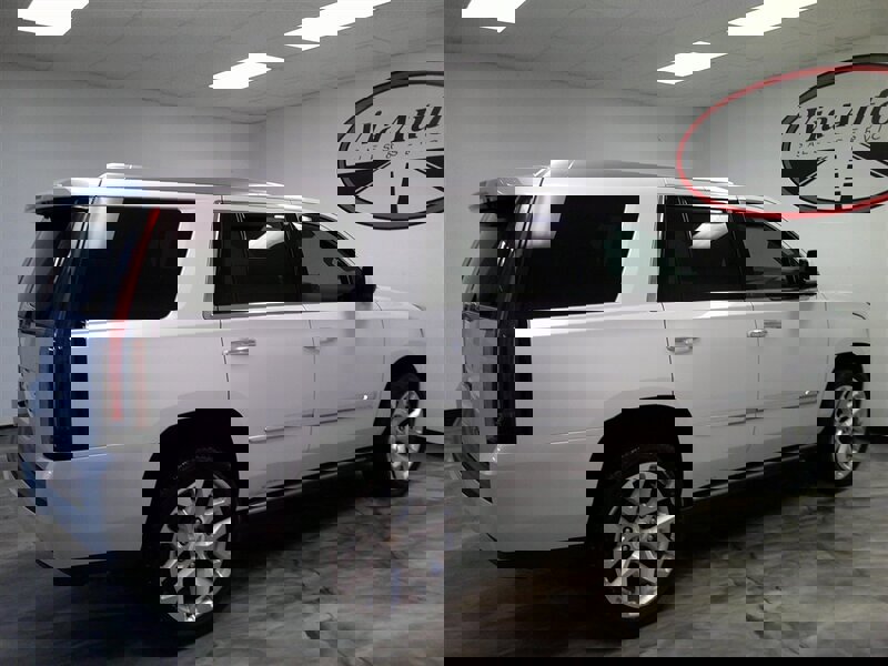 Used 2016 Cadillac Escalade Premium image 8