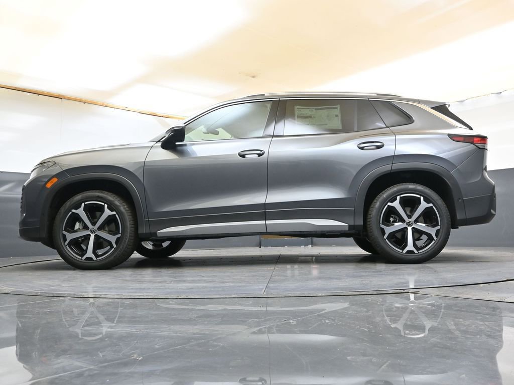 New 2026 Volkswagen Tiguan SE AWD/4WD image 40