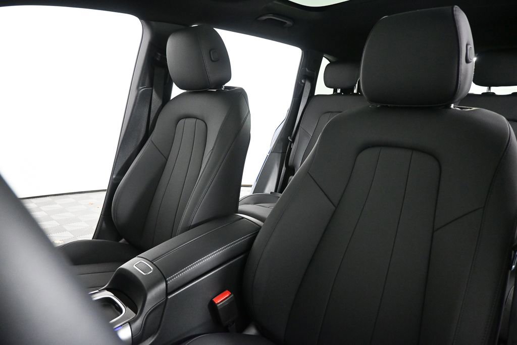 New 2026 Mercedes-Benz GLB 250 image 5