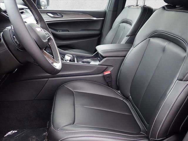 New 2026 Jeep Grand Cherokee Limited image 13