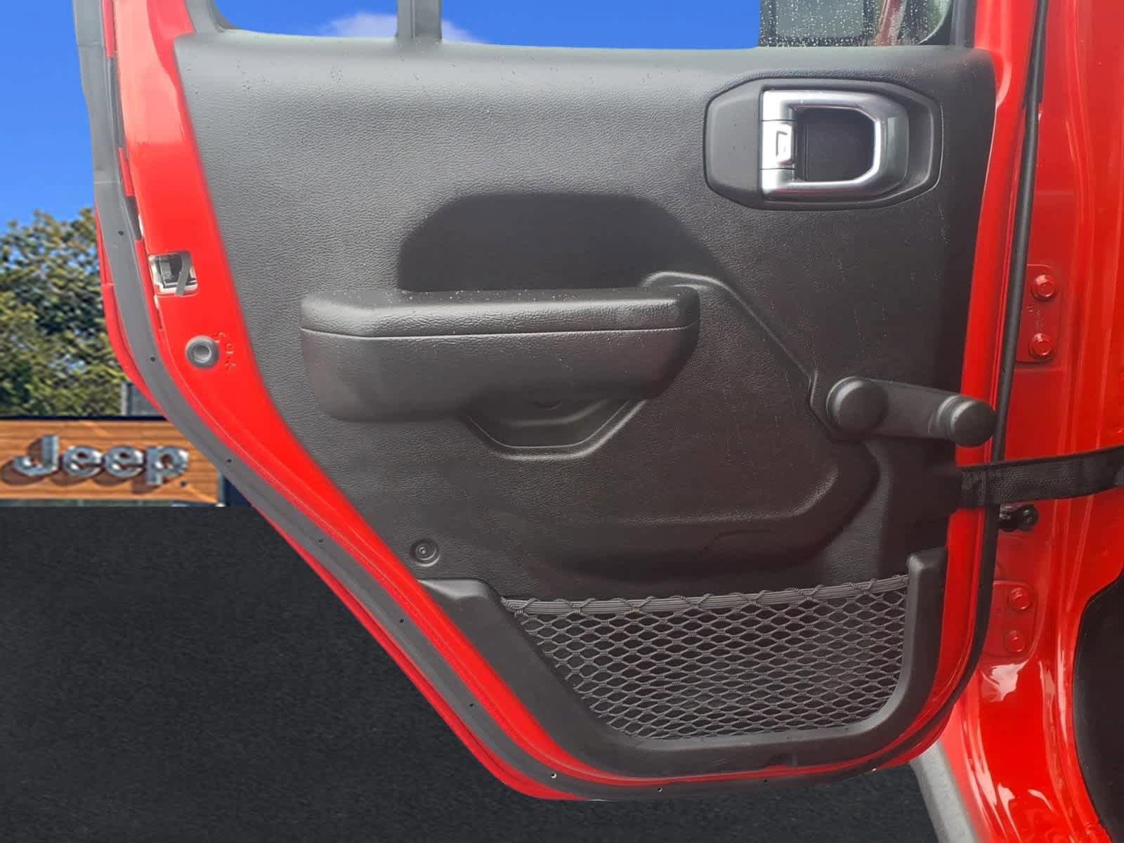 Used 2022 Jeep Wrangler Unlimited Sport AWD/4WD image 32