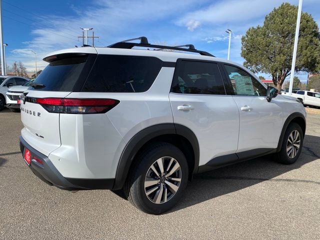 New 2026 Nissan Pathfinder SL image 5