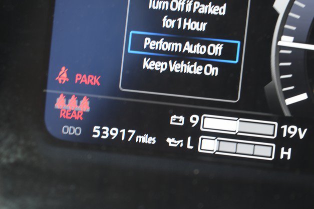 Used 2022 Toyota Tundra Platinum w/ Advanced Package AWD/4WD image 33