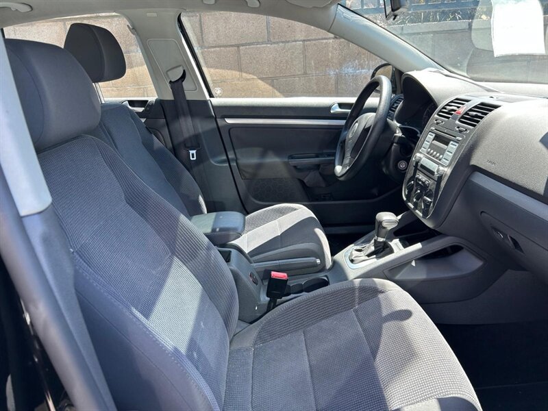 Used 2007 Volkswagen Jetta 2.5 FWD image 9