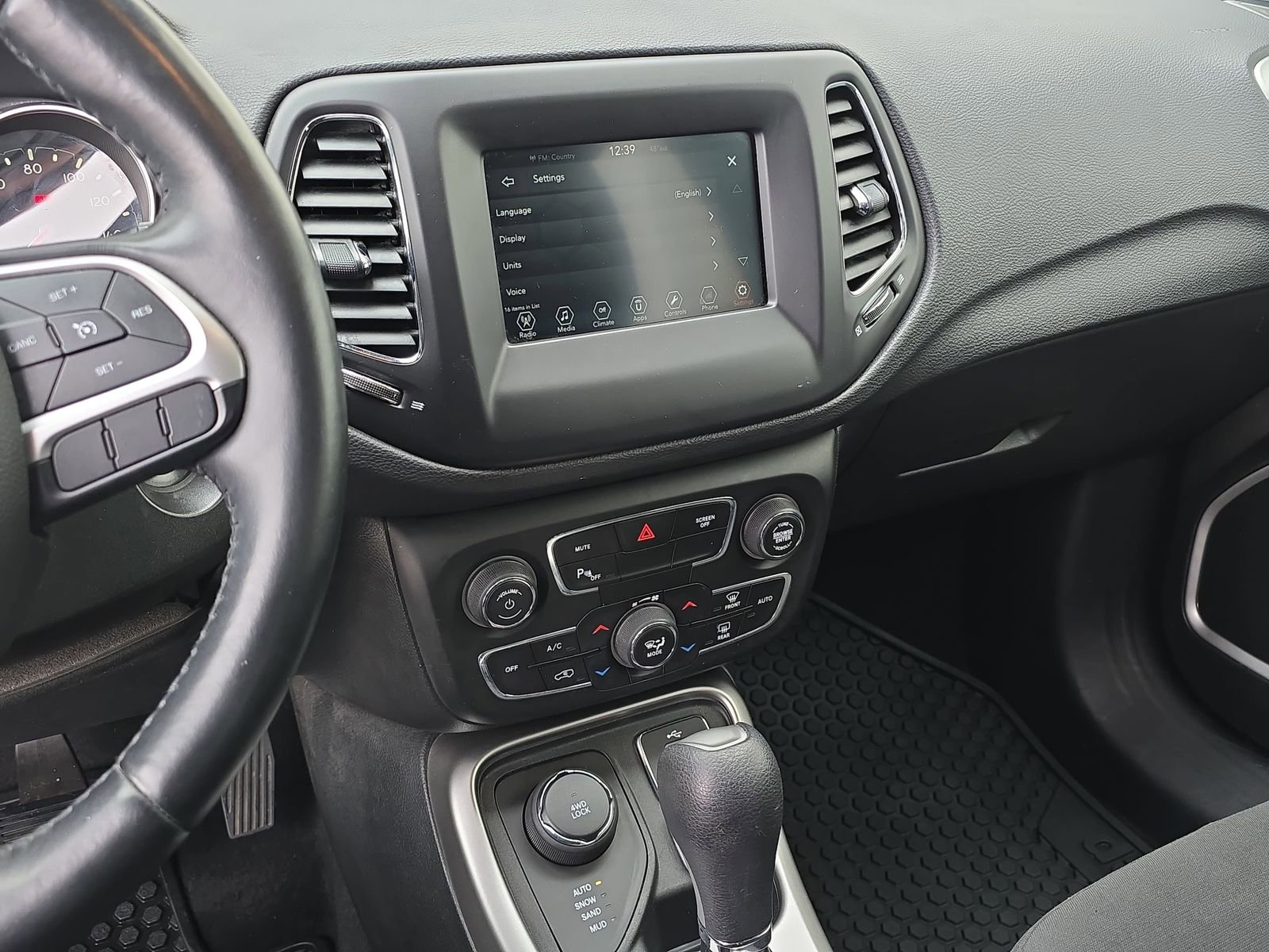 Used 2018 Jeep Compass Sport w/ Tech Group image 22