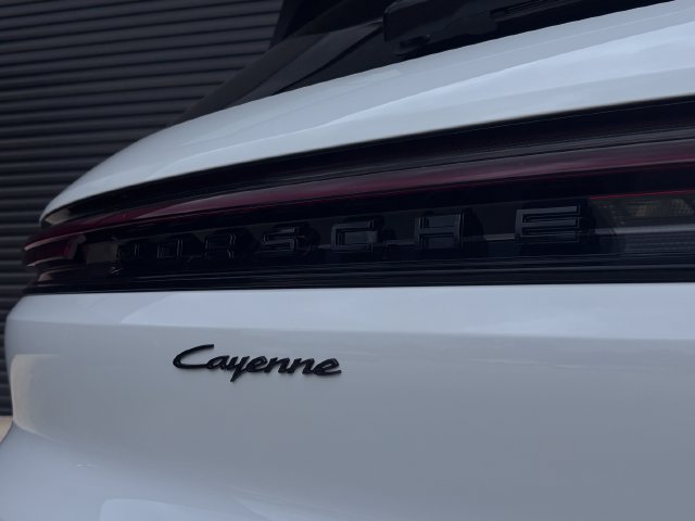 New 2026 Porsche Cayenne AWD/4WD image 30
