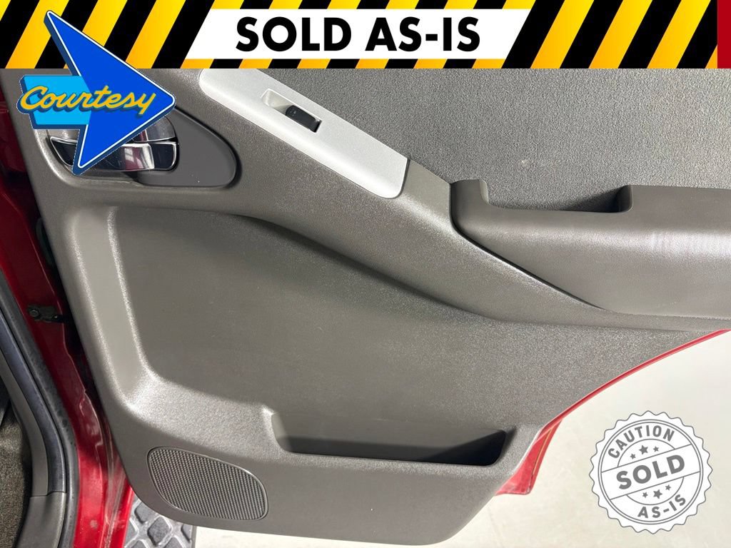 Used 2011 Nissan Pathfinder SV RWD image 15