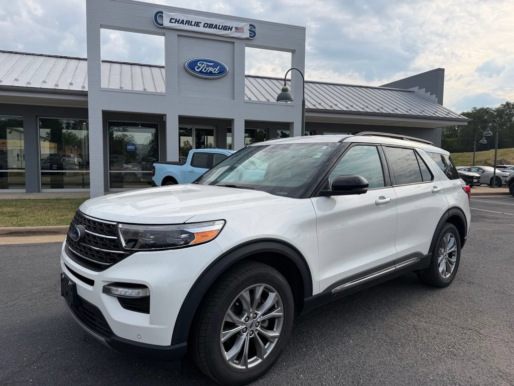 Certified 2022 Ford Explorer XLT w/ Equipment Group 202A