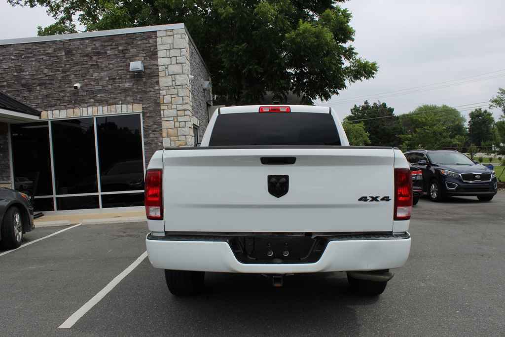 Used 2019 RAM 1500 Express w/ Express Value Package AWD/4WD image 5