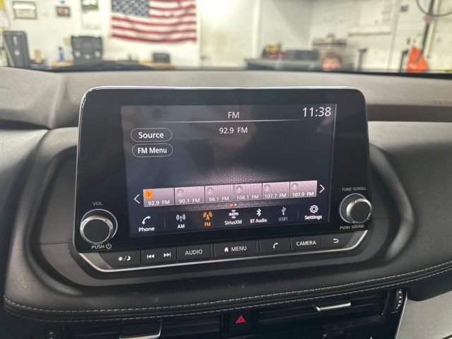 Used 2021 Nissan Rogue SV w/ Premium Package AWD/4WD image 5