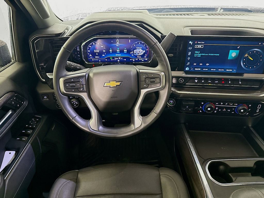 Used 2024 Chevrolet Silverado 3500 LTZ image 23