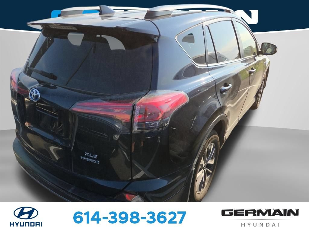 Used 2018 Toyota RAV4 XLE w/ Convenience Package AWD/4WD image 9