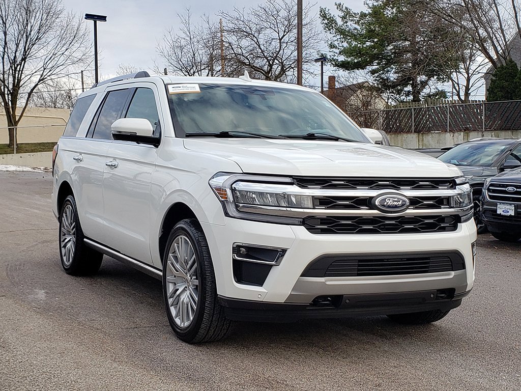 Certified 2022 Ford Expedition Limited image 3