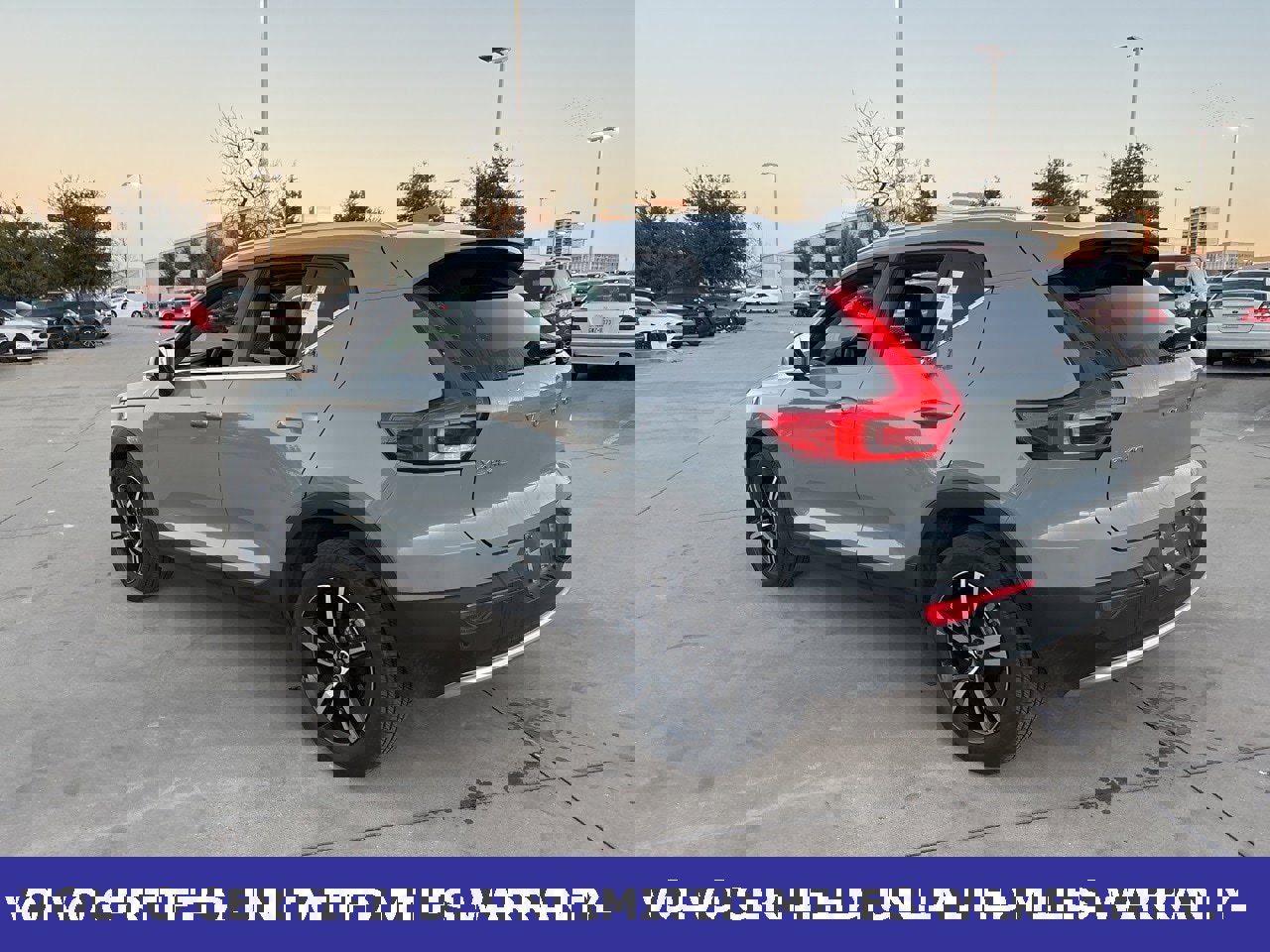 Certified 2025 Volvo XC40 B5 Core image 7