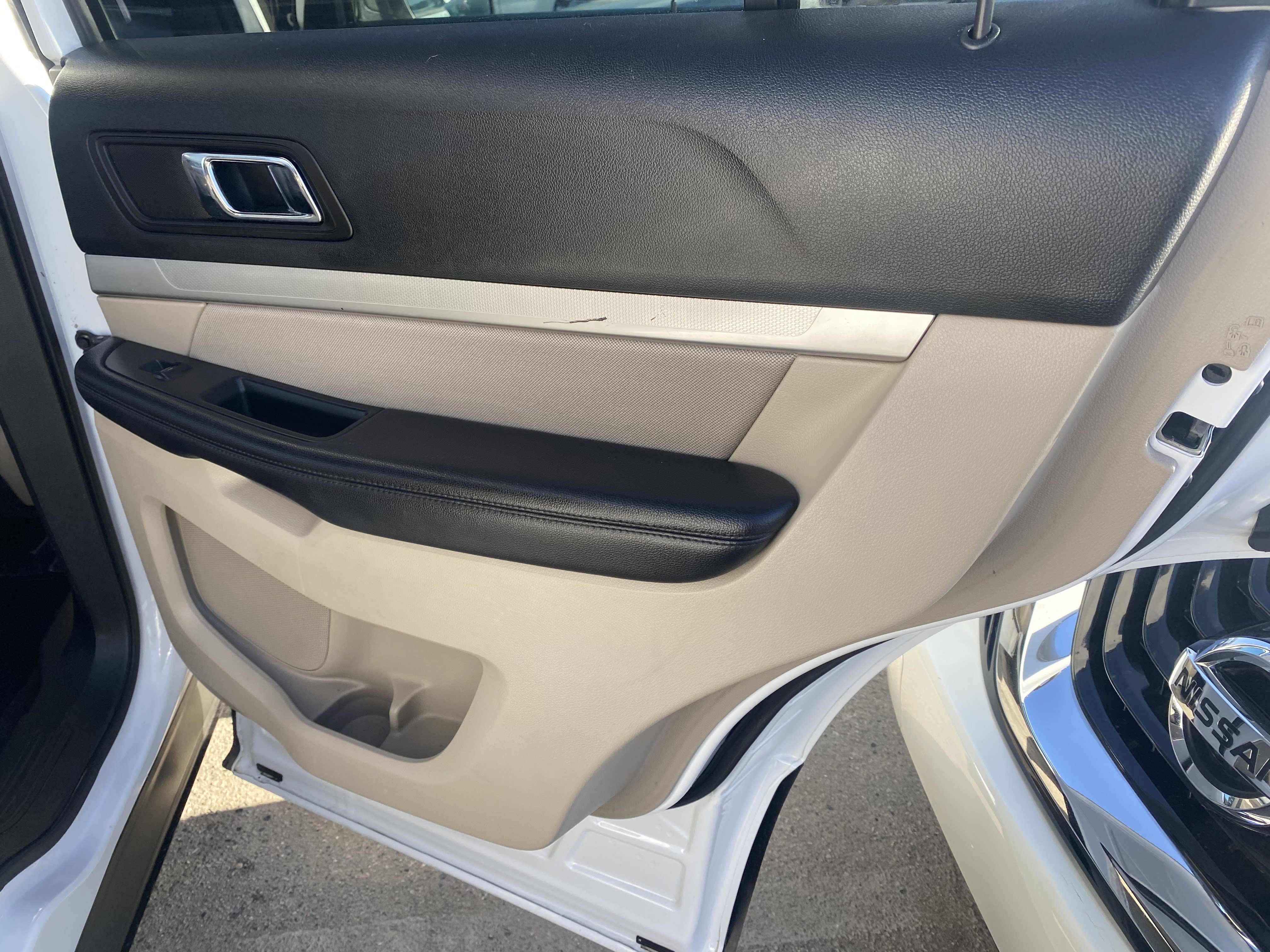 Used 2018 Ford Explorer FWD image 18