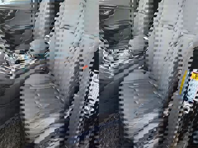 Used 2025 Audi Q8 Premium w/ Convenience Package image 14