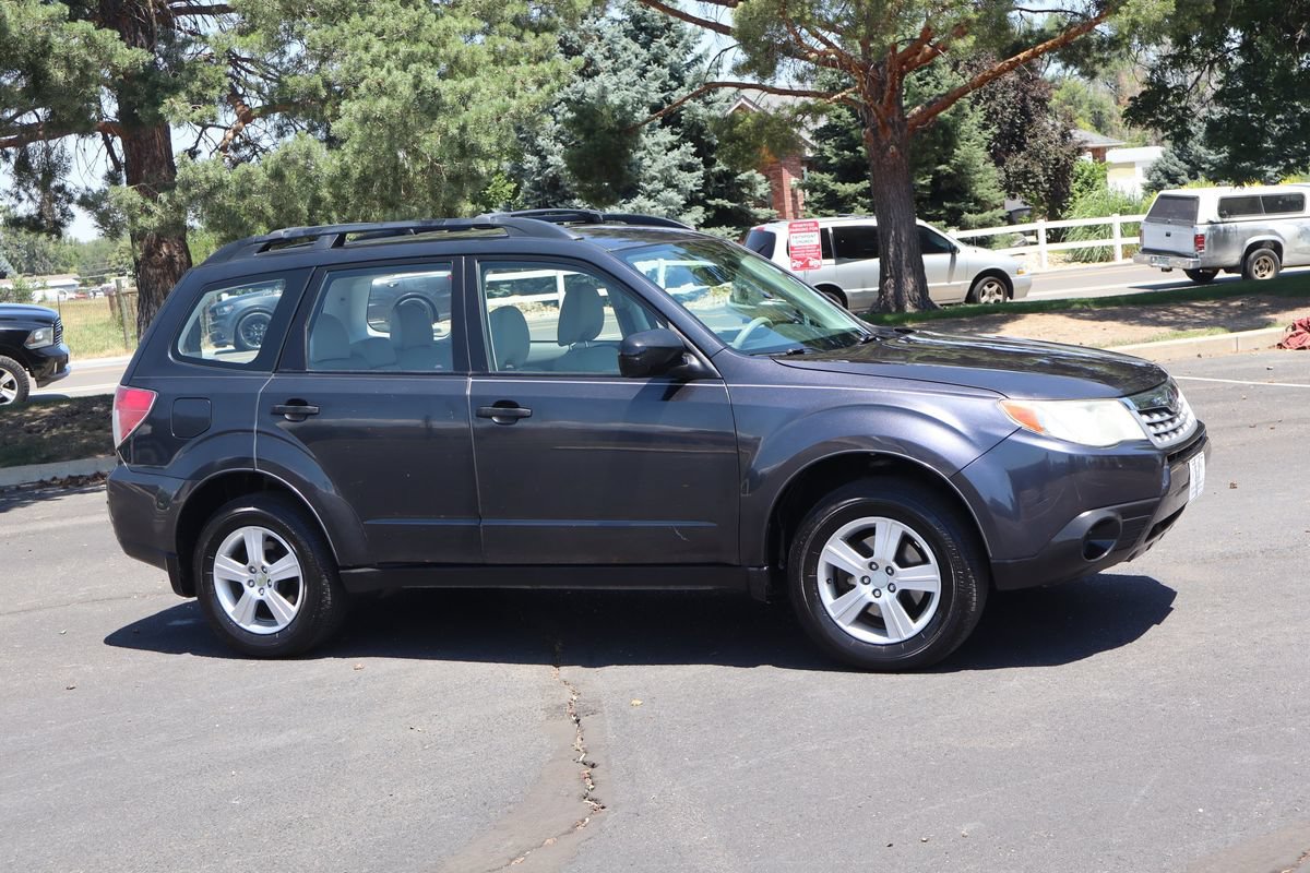 Used 2011 Subaru Forester 2.5X w/ Popular Equipment Group 1A AWD/4WD image 2