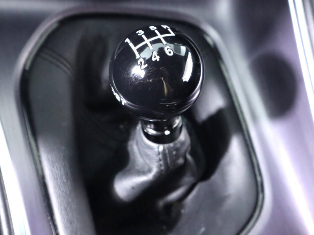 Used 2016 Dodge Challenger R/T RWD image 21