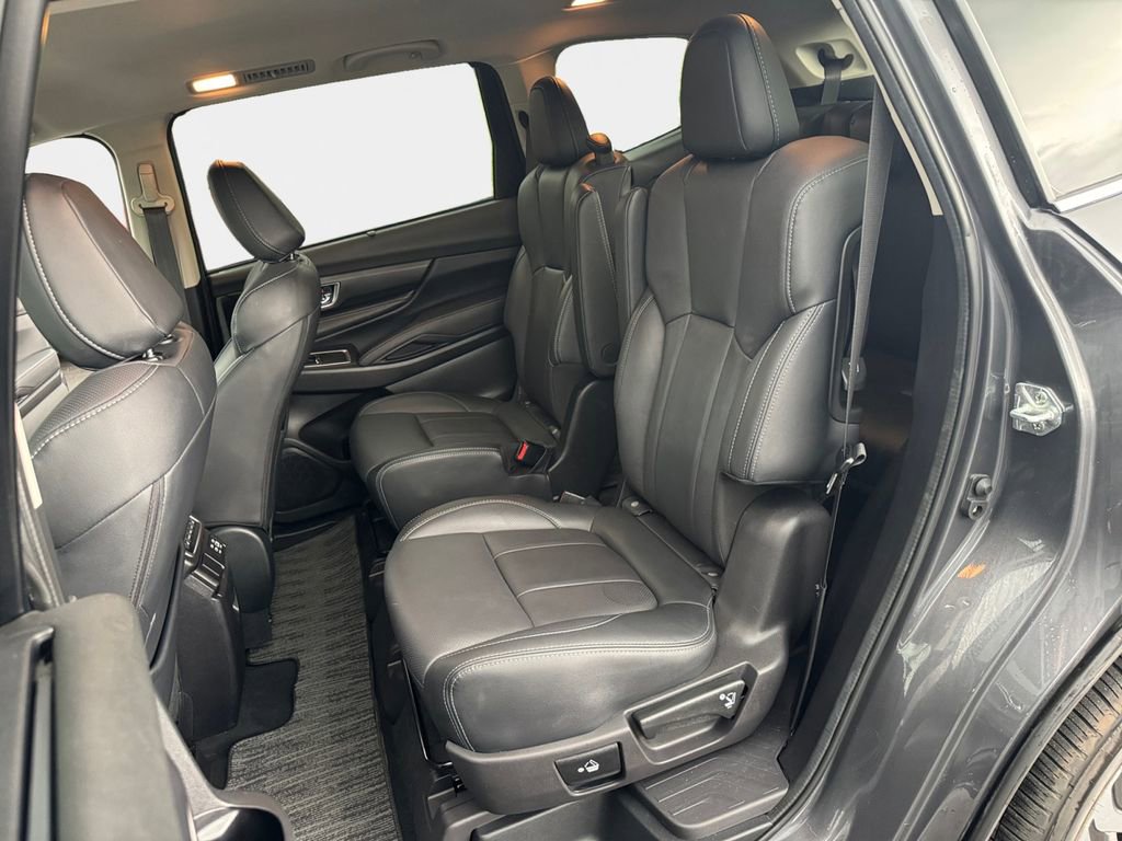 Used 2023 Subaru Ascent Limited AWD/4WD image 20